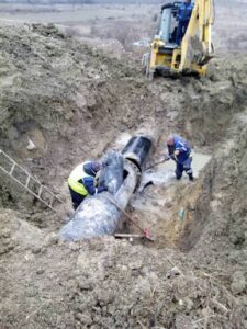 Аварийно възстановяване на стоманен магистрален водопровод DN800 в землен изкоп.